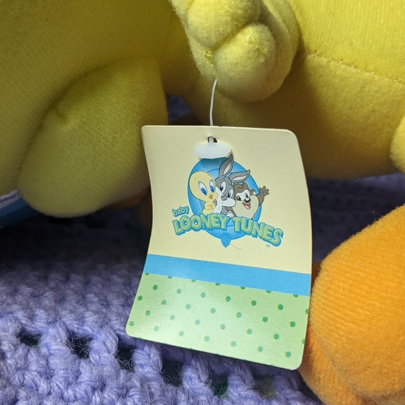 Tweety Bird Plushie - Picture 3 of 6